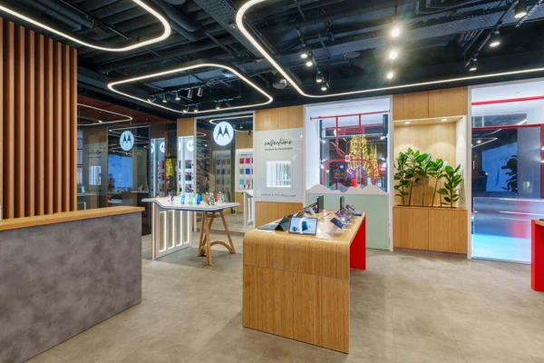 Showroom Lenovo & Motorola-8